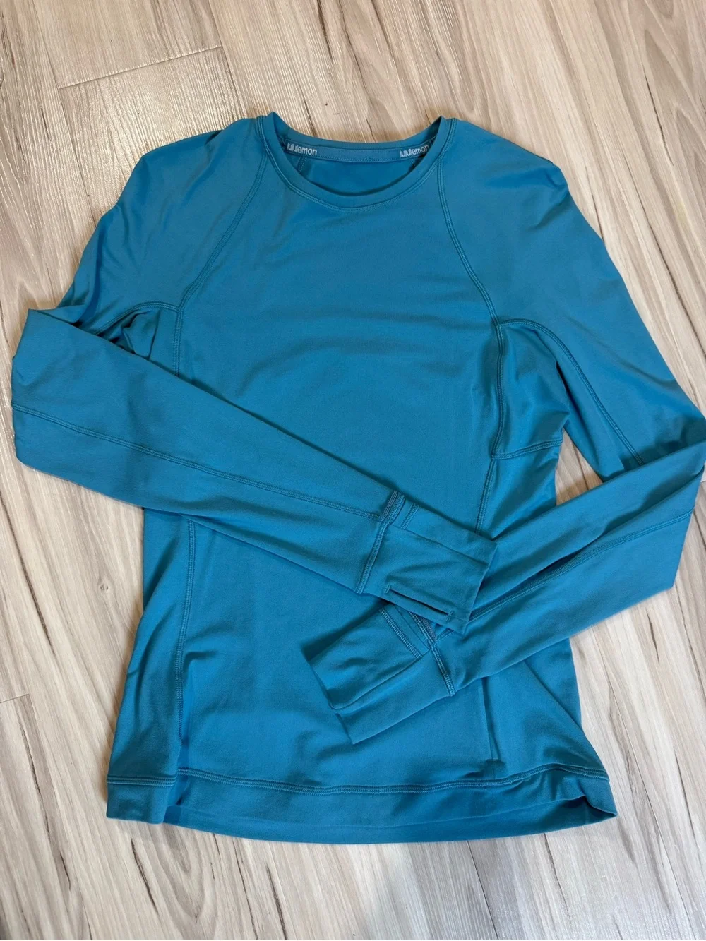 lululemon athletica Teal Rulu Long-Sleeve Crew Neck Top size 6